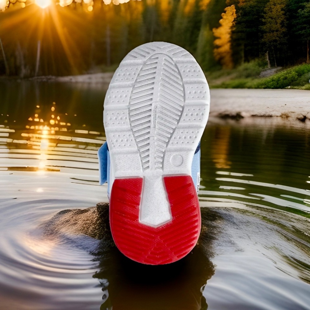 Bluey Toddler Boys' /Unisex Light Up Slip On Sneakers Sz 12 NEW Quick Ship - Picture 5 of 7